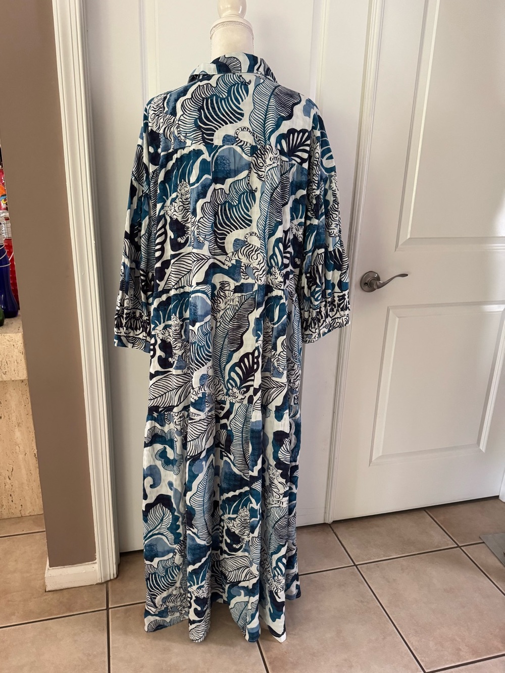 Anthro The Carolita Printed Tiered Shirt
Dress by Celandine. Size 2X. MSRP $128 - Picture 10 of 17
